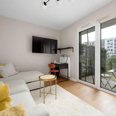 Cozy With Garden And Place To Work By Renters דירה