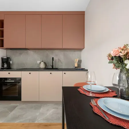 Cozy With Garden And Place To Work By Renters דירה *