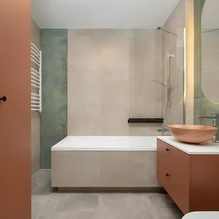 Cozy With Garden And Place To Work By Renters